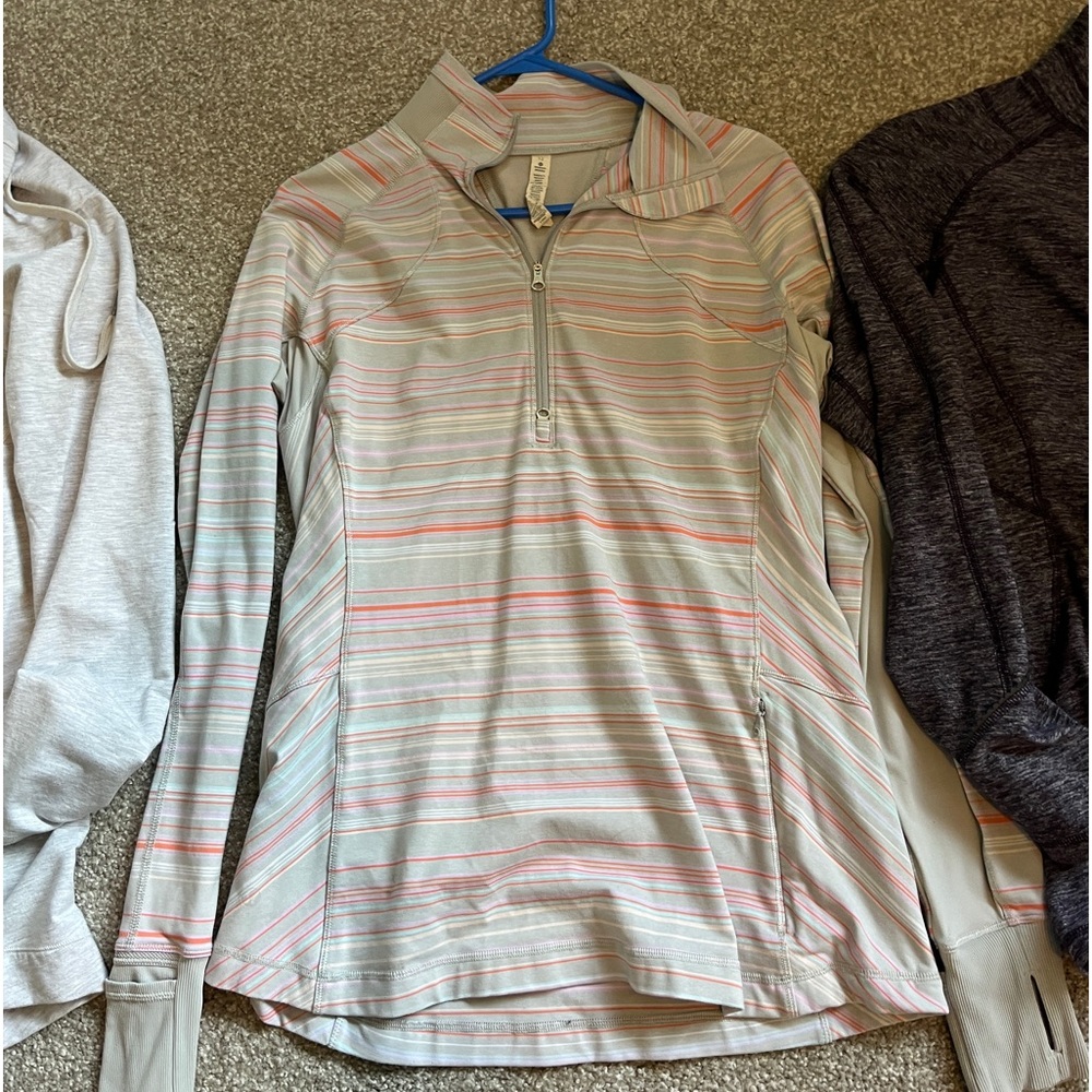 Lululemon stripe half zip pull over size 12 in excellent condition